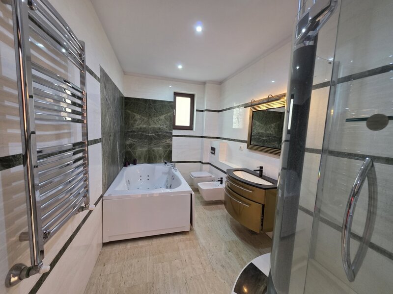 Timpuri Noi, 10 minute metrou, pe Cuza Voda, vila exclusivista P+1+M, lux