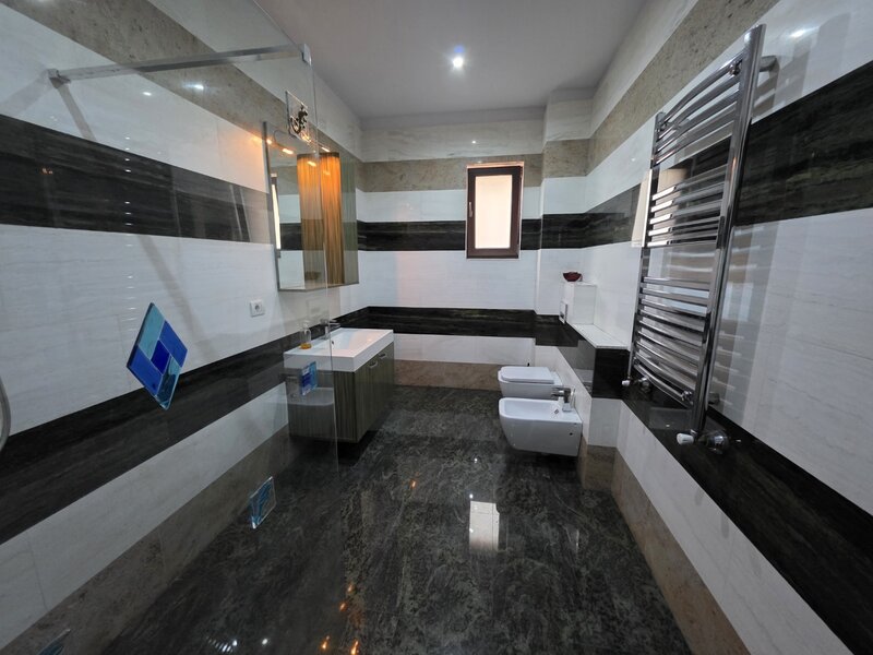 Timpuri Noi, 10 minute metrou, pe Cuza Voda, vila exclusivista P+1+M, lux