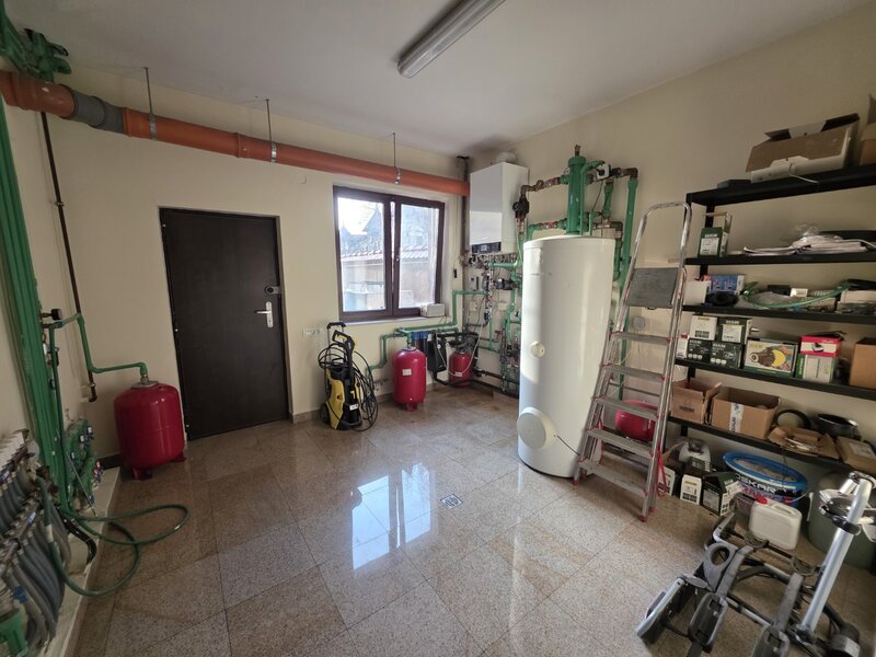 Timpuri Noi, 10 minute metrou, pe Cuza Voda, vila exclusivista P+1+M, lux