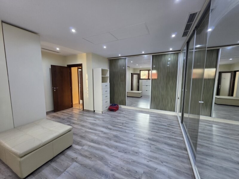 Timpuri Noi, 10 minute metrou, pe Cuza Voda, vila exclusivista P+1+M, lux